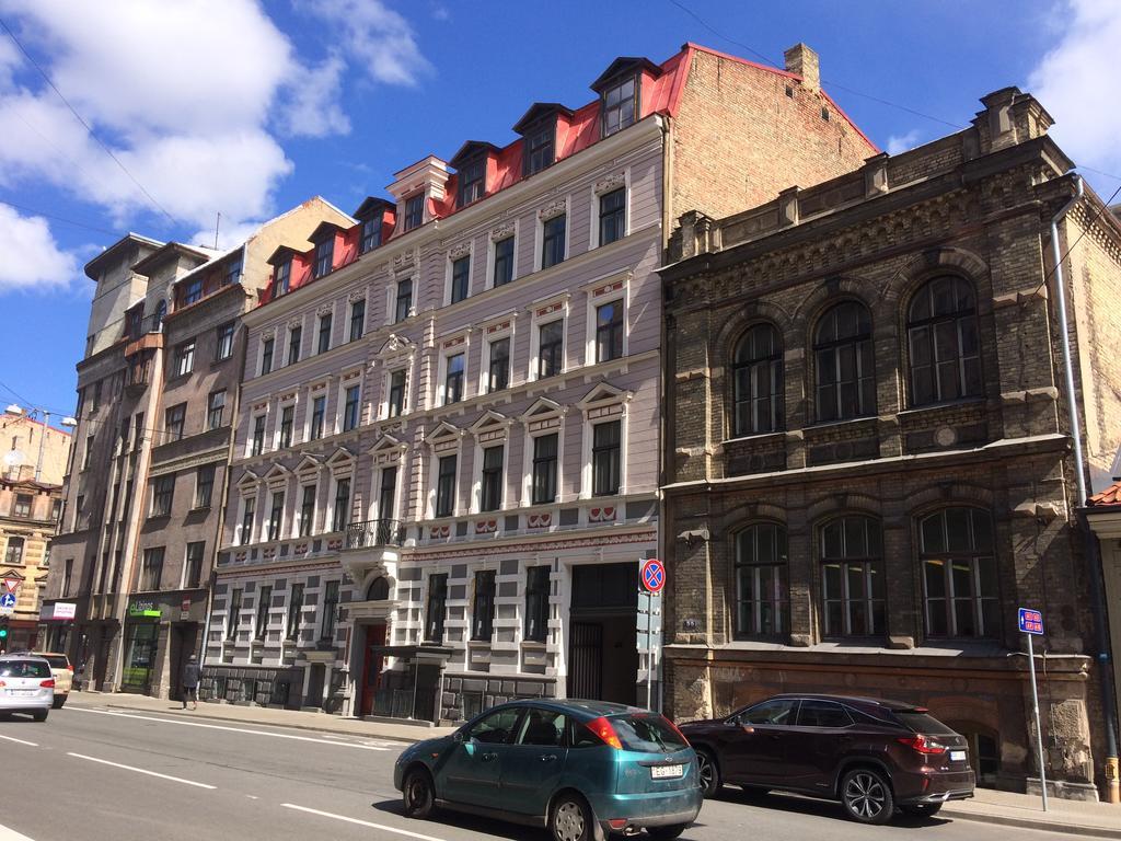 Sunny And Compact Appartement